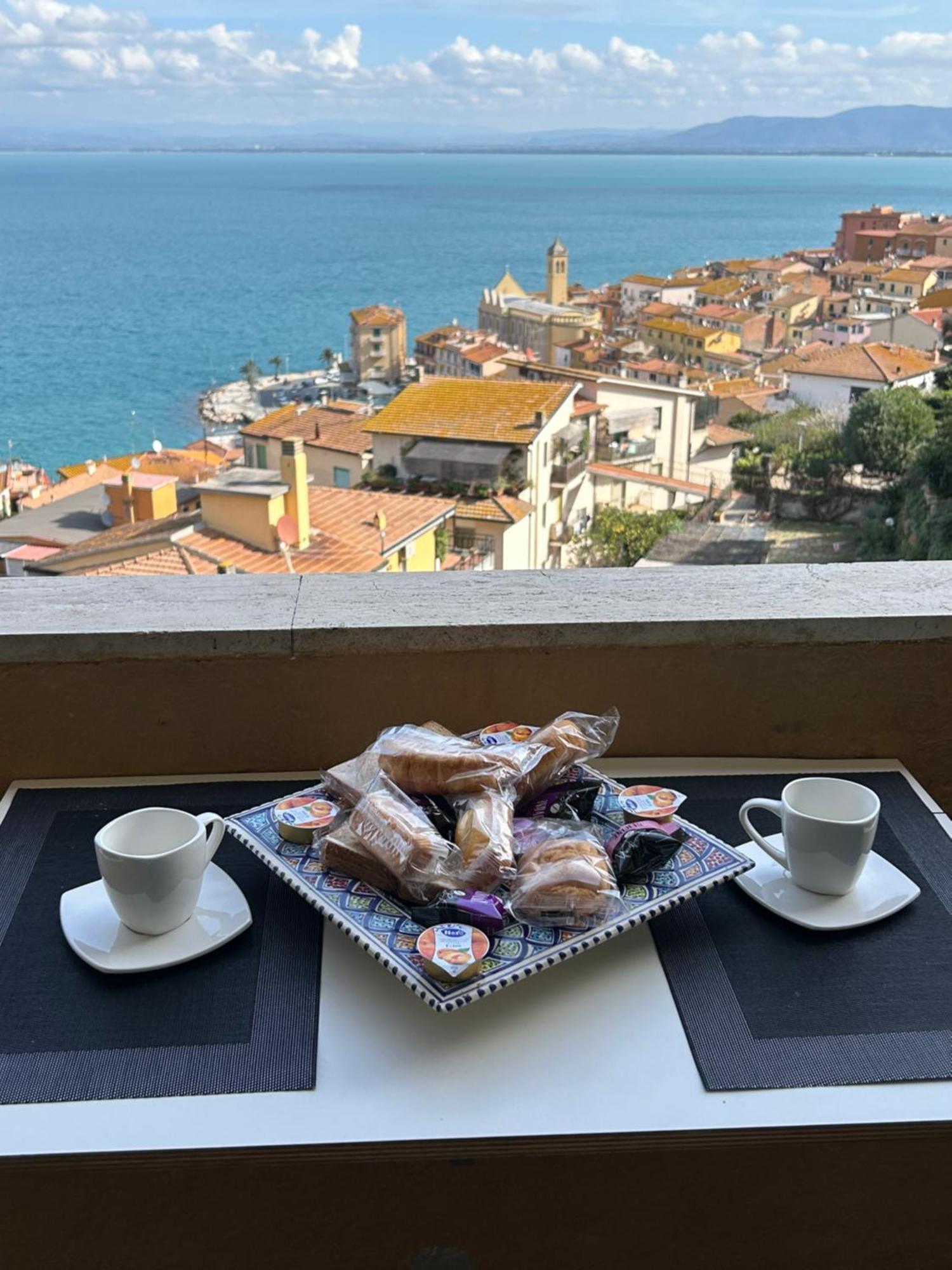 Apartmán Bilocale Vista Mare Con Posto Auto Porto Santo Stefano  Exteriér fotografie